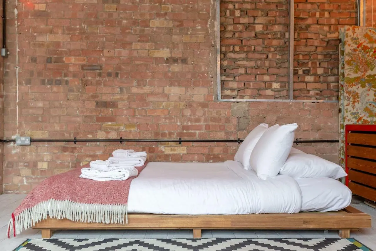 شقة لندن  في Industrial Open Plan Studio In Hackney