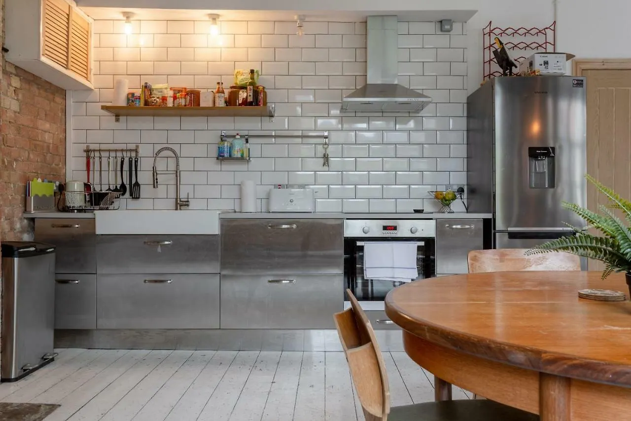 شقة لندن  في Industrial Open Plan Studio In Hackney 0*,  المملكة المتحدة