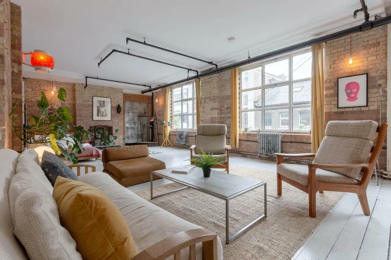شقة لندن  في Industrial Open Plan Studio In Hackney المملكة المتحدة