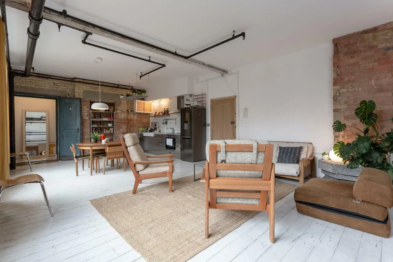 شقة لندن  في Industrial Open Plan Studio In Hackney 0*,  المملكة المتحدة
